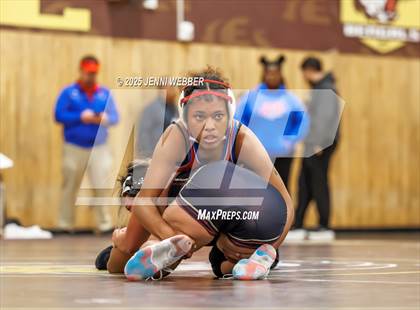 Thumbnail 3 in Faith Lutheran vs. Valley photogallery.