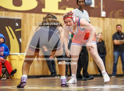 Thumbnail 2 in Faith Lutheran vs. Valley photogallery.