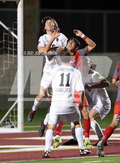 Thumbnail 1 in Lee [Robert E.] vs Lake Travis (UIL 6A Region 4 Final) photogallery.
