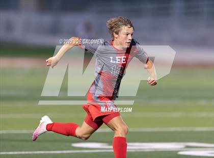 Thumbnail 3 in Lee [Robert E.] vs Lake Travis (UIL 6A Region 4 Final) photogallery.