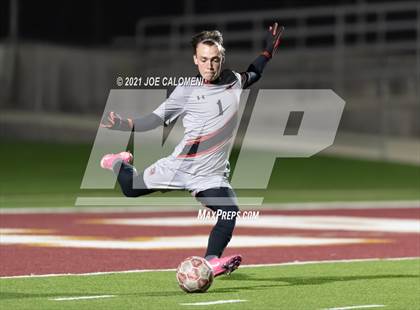 Thumbnail 3 in Lee [Robert E.] vs Lake Travis (UIL 6A Region 4 Final) photogallery.