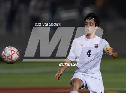 Thumbnail 1 in Lee [Robert E.] vs Lake Travis (UIL 6A Region 4 Final) photogallery.