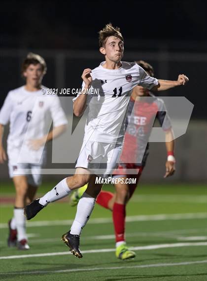 Thumbnail 1 in Lee [Robert E.] vs Lake Travis (UIL 6A Region 4 Final) photogallery.