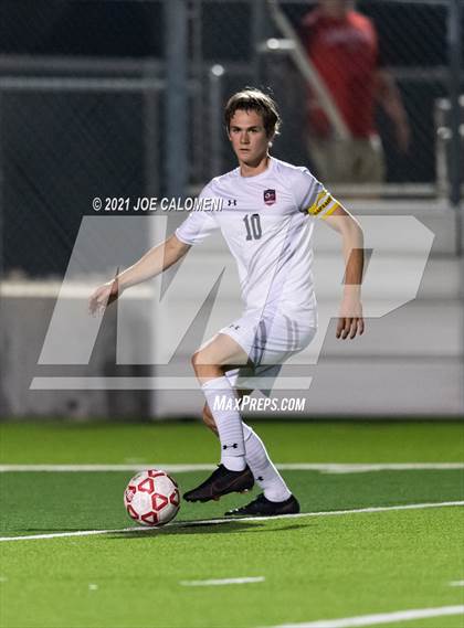 Thumbnail 2 in Lee [Robert E.] vs Lake Travis (UIL 6A Region 4 Final) photogallery.