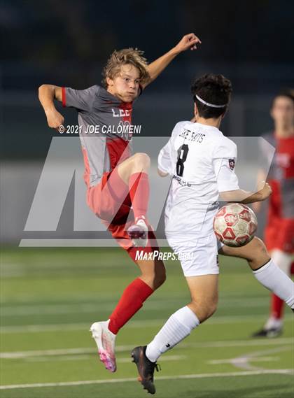 Thumbnail 3 in Lee [Robert E.] vs Lake Travis (UIL 6A Region 4 Final) photogallery.