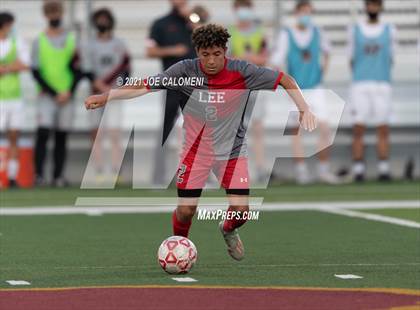 Thumbnail 1 in Lee [Robert E.] vs Lake Travis (UIL 6A Region 4 Final) photogallery.