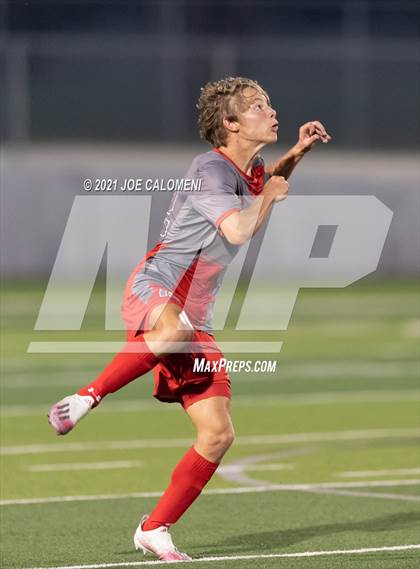 Thumbnail 3 in Lee [Robert E.] vs Lake Travis (UIL 6A Region 4 Final) photogallery.
