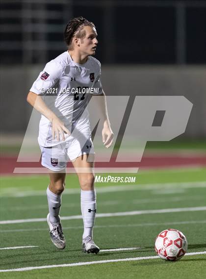 Thumbnail 2 in Lee [Robert E.] vs Lake Travis (UIL 6A Region 4 Final) photogallery.