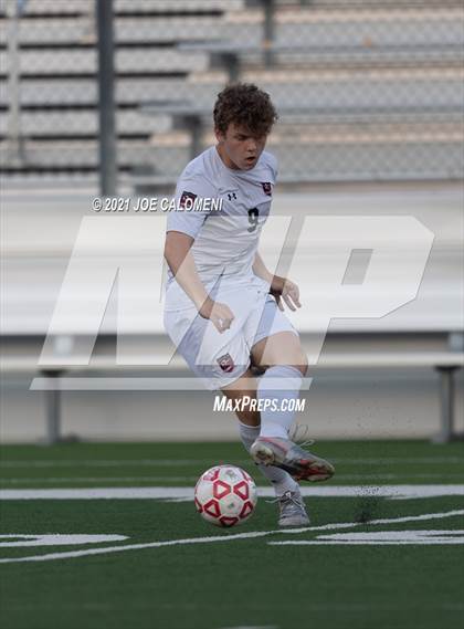 Thumbnail 3 in Lee [Robert E.] vs Lake Travis (UIL 6A Region 4 Final) photogallery.