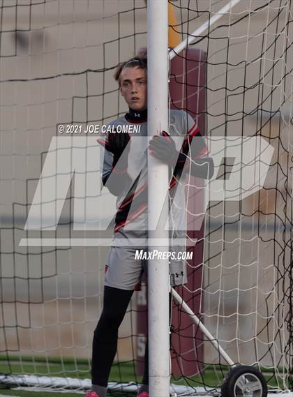 Thumbnail 1 in Lee [Robert E.] vs Lake Travis (UIL 6A Region 4 Final) photogallery.