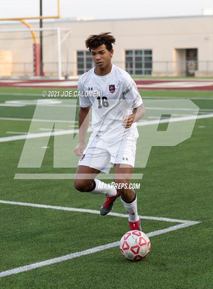 Thumbnail 1 in Lee [Robert E.] vs Lake Travis (UIL 6A Region 4 Final) photogallery.