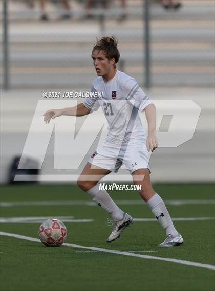 Thumbnail 2 in Lee [Robert E.] vs Lake Travis (UIL 6A Region 4 Final) photogallery.