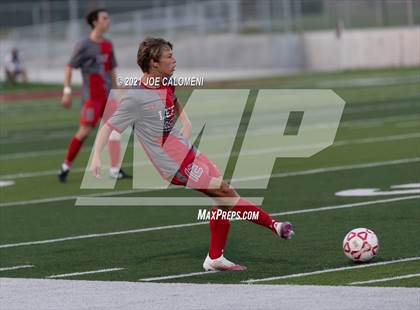 Thumbnail 2 in Lee [Robert E.] vs Lake Travis (UIL 6A Region 4 Final) photogallery.