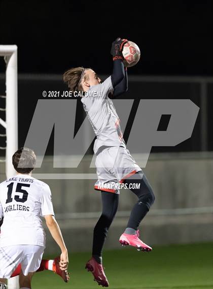 Thumbnail 2 in Lee [Robert E.] vs Lake Travis (UIL 6A Region 4 Final) photogallery.