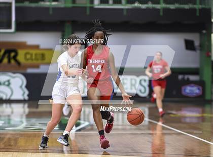 Thumbnail 2 in Kenosha Tremper @ St. Joseph photogallery.