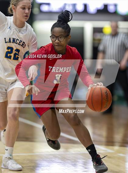 Thumbnail 3 in Kenosha Tremper @ St. Joseph photogallery.