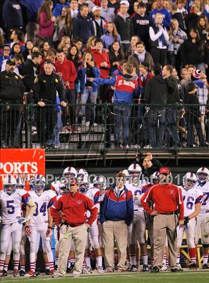 Thumbnail 2 in Sacred Heart Cathedral vs. St. Ignatius (CIF CCS D3 Final) photogallery.