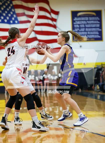 Thumbnail 2 in Eastland vs. Brock (UIL Class 3A Area Playoff) photogallery.