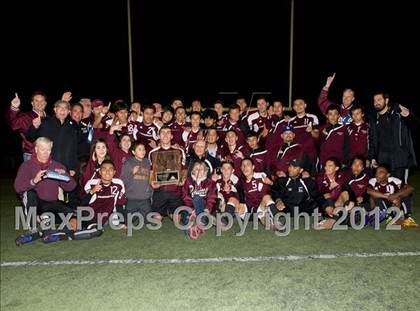 Thumbnail 2 in Paramount vs. Crescenta Valley (CIF SoCal D1 Final) photogallery.