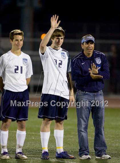 Thumbnail 2 in Paramount vs. Crescenta Valley (CIF SoCal D1 Final) photogallery.