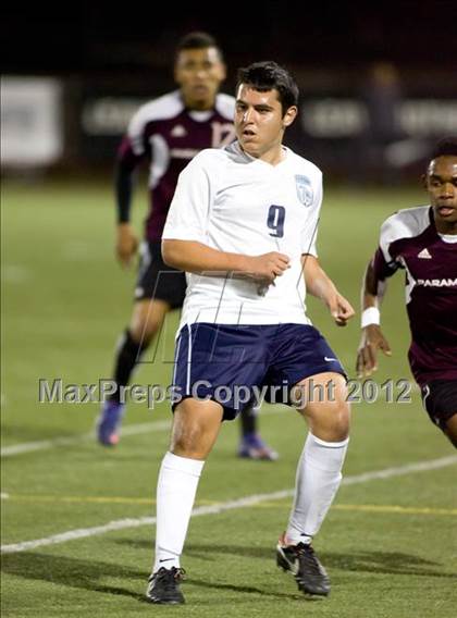 Thumbnail 3 in Paramount vs. Crescenta Valley (CIF SoCal D1 Final) photogallery.