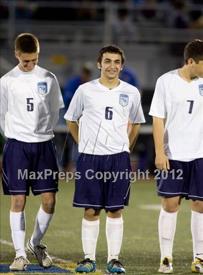 Thumbnail 2 in Paramount vs. Crescenta Valley (CIF SoCal D1 Final) photogallery.
