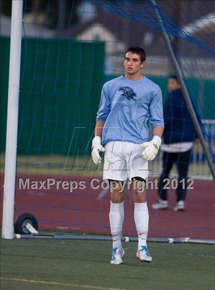Thumbnail 3 in Paramount vs. Crescenta Valley (CIF SoCal D1 Final) photogallery.