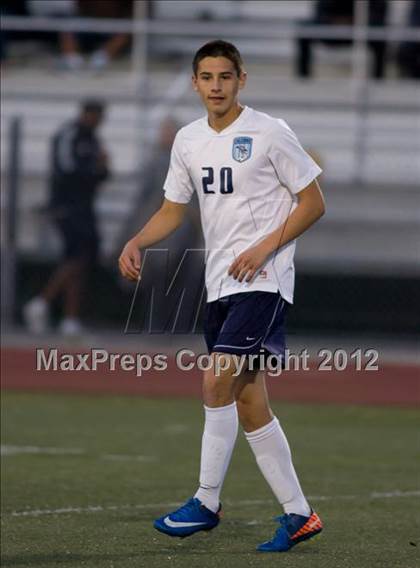 Thumbnail 2 in Paramount vs. Crescenta Valley (CIF SoCal D1 Final) photogallery.