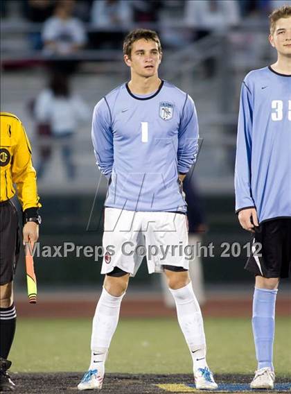 Thumbnail 3 in Paramount vs. Crescenta Valley (CIF SoCal D1 Final) photogallery.