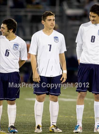 Thumbnail 3 in Paramount vs. Crescenta Valley (CIF SoCal D1 Final) photogallery.