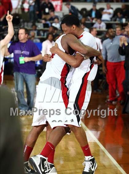 Thumbnail 2 in Marcus vs. Lakeview Centennial (UIL 5A Final) photogallery.