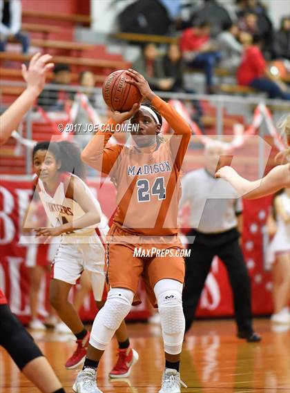 Thumbnail 2 in Madison vs Lee [Robert E.] photogallery.
