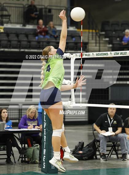 Thumbnail 1 in Desert Hills vs. Ridgeline (UHSAA 4A Final) photogallery.