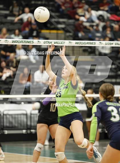 Thumbnail 1 in Desert Hills vs. Ridgeline (UHSAA 4A Final) photogallery.