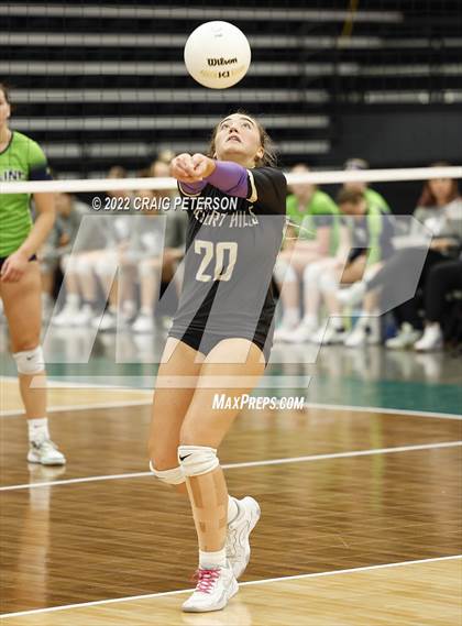 Thumbnail 3 in Desert Hills vs. Ridgeline (UHSAA 4A Final) photogallery.