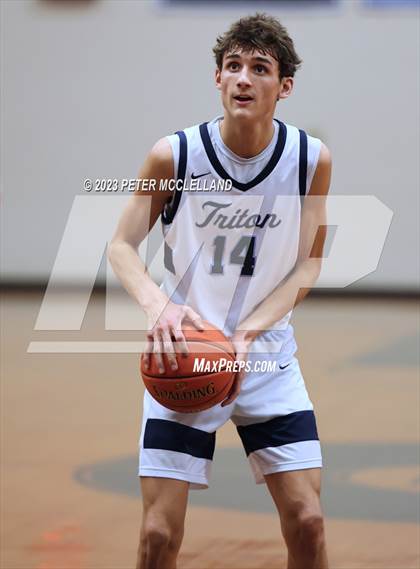 Thumbnail 3 in Saugus @ Triton Regional photogallery.