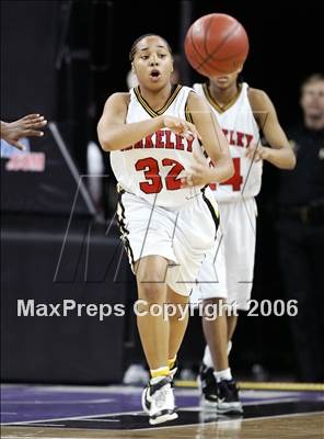 Thumbnail 3 in Poly vs. Berkeley (CIF State D1 Final) photogallery.