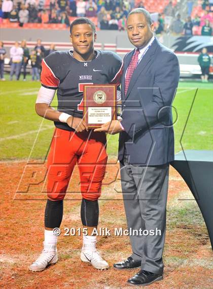Thumbnail 2 in Bunn vs. Monroe (NCHSAA Class 2AA Final) photogallery.