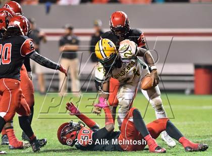 Thumbnail 3 in Bunn vs. Monroe (NCHSAA Class 2AA Final) photogallery.