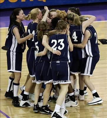 Thumbnail 2 in Loretto vs. Hilmar (D4 Sec. Final)#2 photogallery.