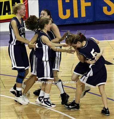 Thumbnail 2 in Loretto vs. Hilmar (D4 Sec. Final)#2 photogallery.