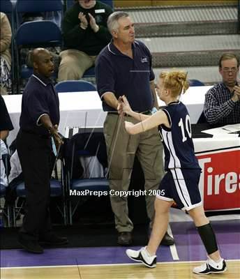 Thumbnail 2 in Loretto vs. Hilmar (D4 Sec. Final)#2 photogallery.