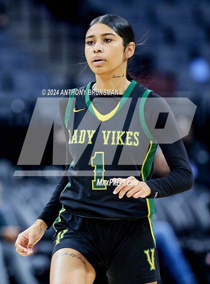 Thumbnail 3 in Whitney vs. Vanden (CIF SJS D2 Final) photogallery.