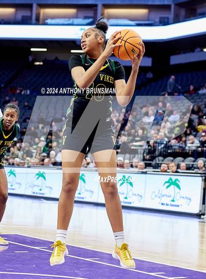 Thumbnail 1 in Whitney vs. Vanden (CIF SJS D2 Final) photogallery.