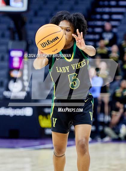Thumbnail 2 in Whitney vs. Vanden (CIF SJS D2 Final) photogallery.