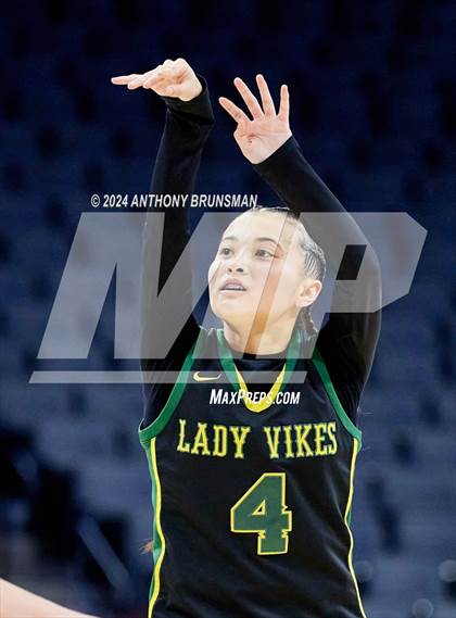 Thumbnail 2 in Whitney vs. Vanden (CIF SJS D2 Final) photogallery.