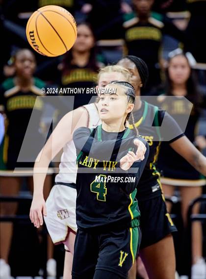 Thumbnail 1 in Whitney vs. Vanden (CIF SJS D2 Final) photogallery.