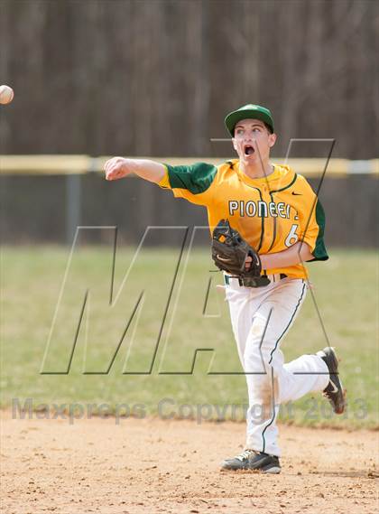 Thumbnail 3 in Paul VI vs Clearview (Grand Slam Tournament) photogallery.