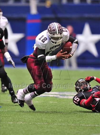Thumbnail 1 in Rockwall-Heath vs. Ennis (Class 4A, Division II, Region 2 semifinal) photogallery.