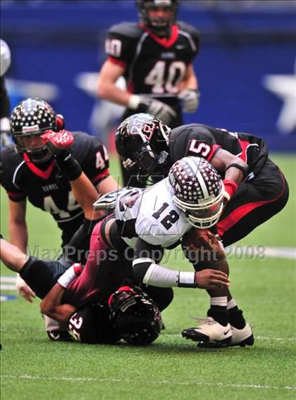 Thumbnail 1 in Rockwall-Heath vs. Ennis (Class 4A, Division II, Region 2 semifinal) photogallery.